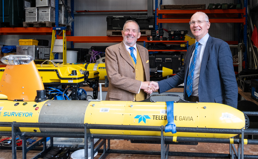 SAMS Director Prof Nick Owens and HIE chief executive Stuart Black signed a Memorandum of Understanding between the two organisations